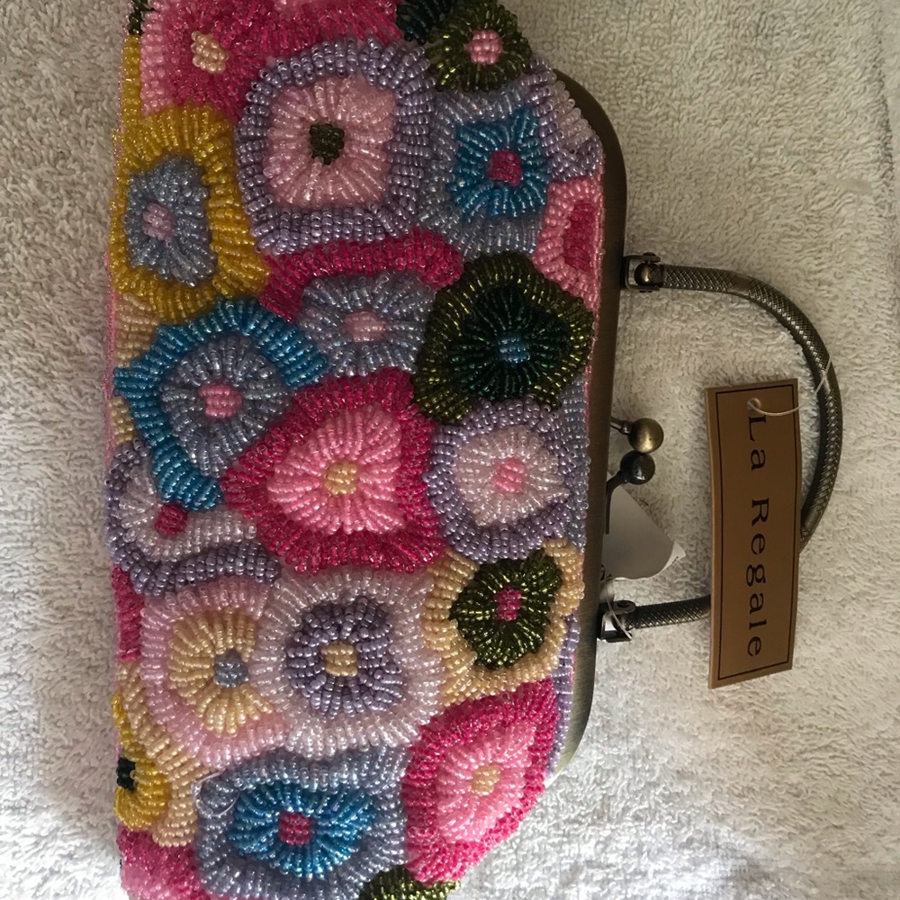 New w/tags Ladies La Regale Beaded Beaded clutch purse